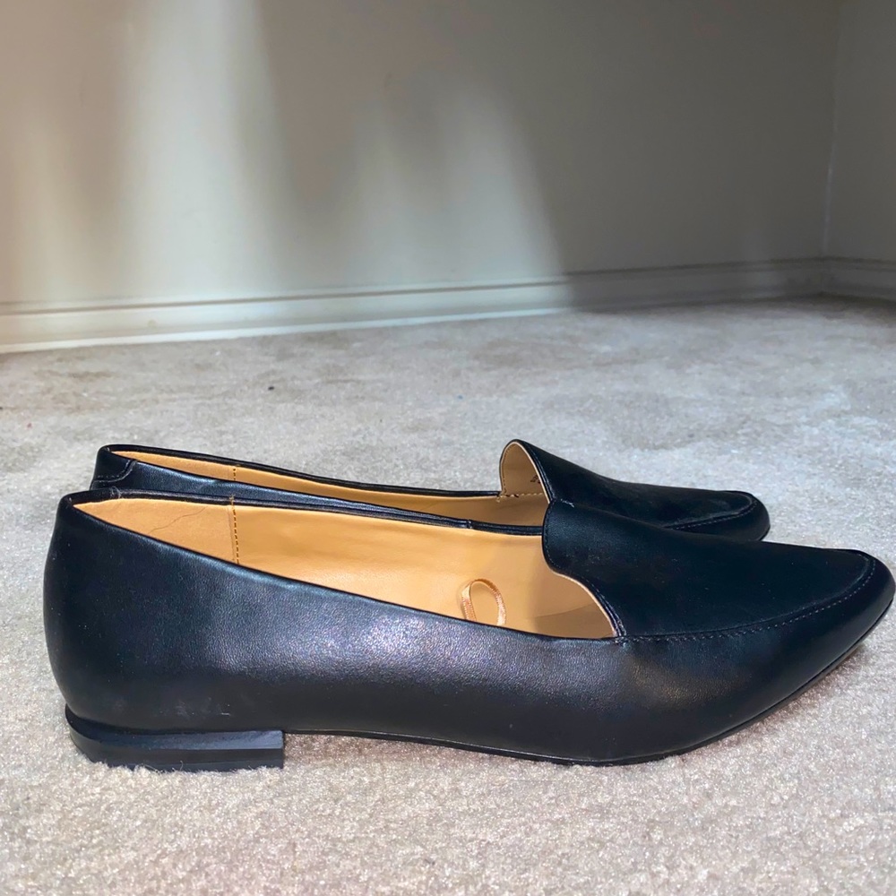 black pointed flats (never worn)